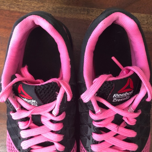 Reebok Crossfit CF ladies 6 1/2 tennis shoe - Picture 4 of 15